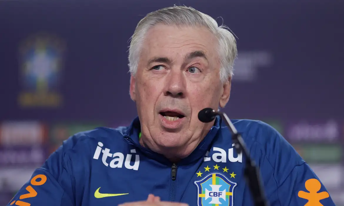 Carlo Ancelotti conduz seleção brasileira e projeta elenco e estilo de jogo para a Copa do Mundo de 2026
