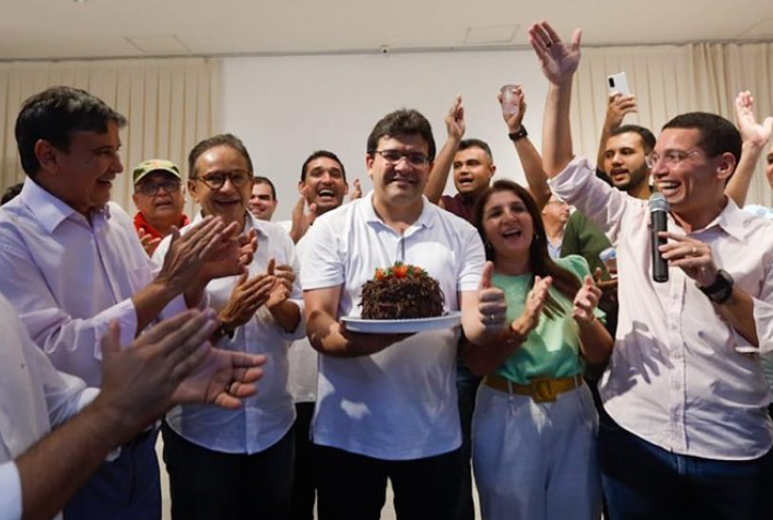 Rafael Fonteles celebra aniversário de 37 anos em agenda política