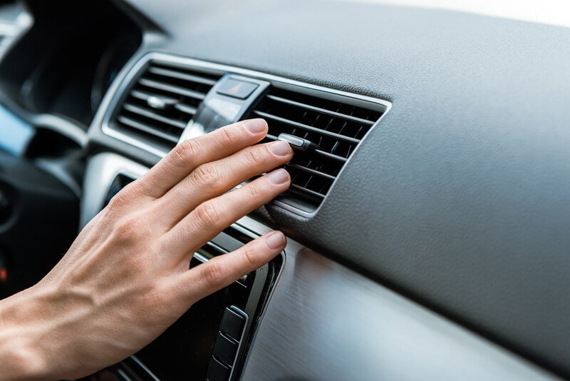Ar-condicionado no carro é essencial para o conforto do motorista e passageiros no calor