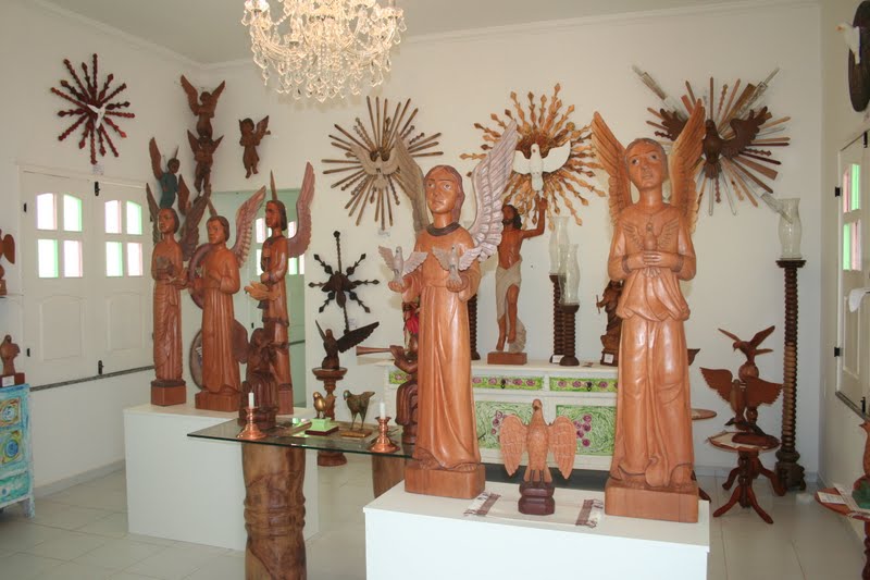 Arte Santeira do Museu do Divino Espírito Santo  em Oeiras