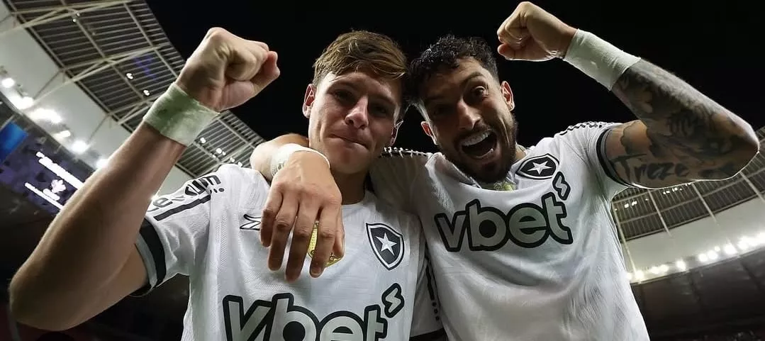 Botafogo recebe o Vitória no Nilton Santos em duelo de estreias dos técnicos Davide Ancelotti e Fábio Carille
