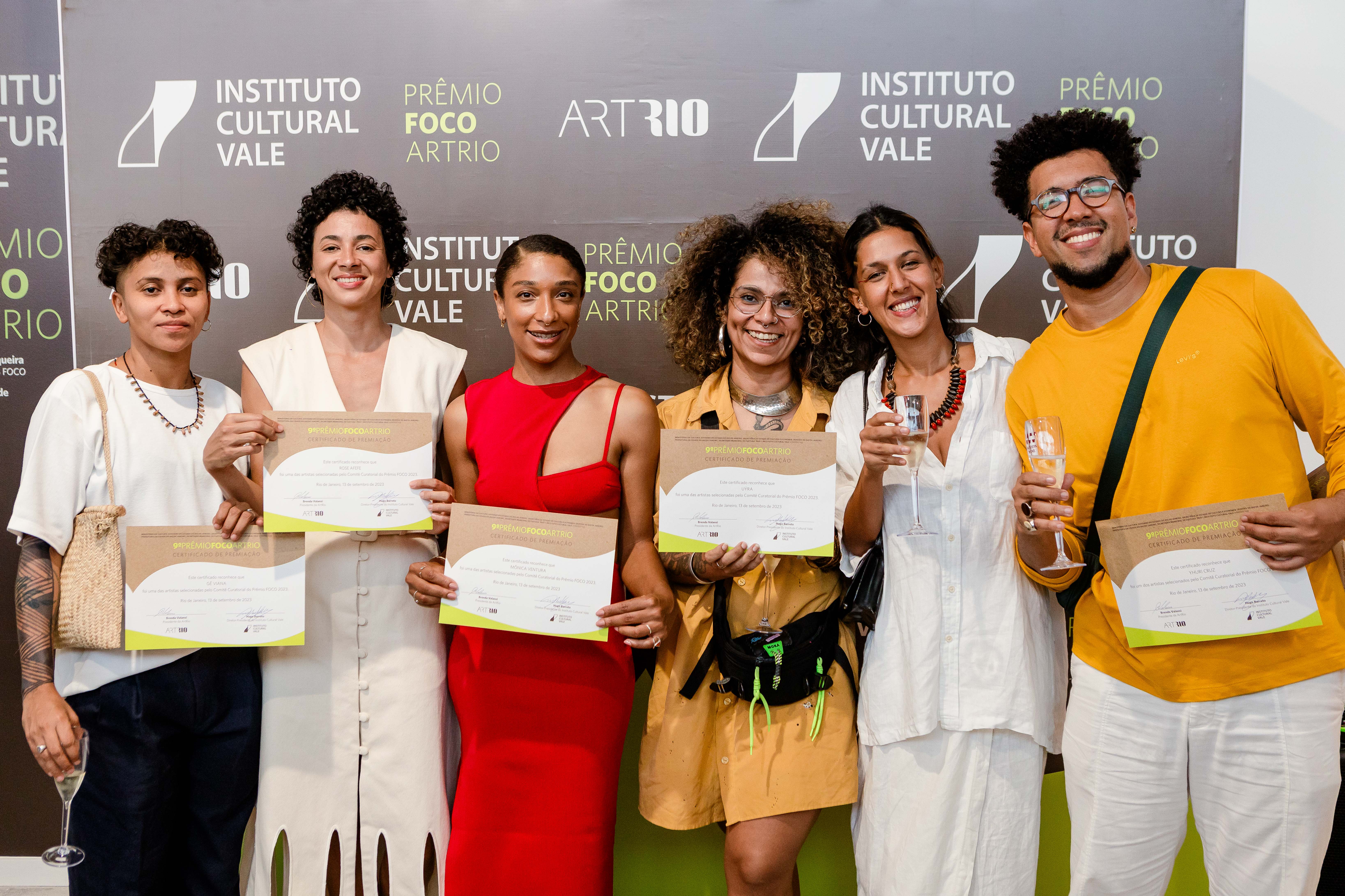 Vencedores Prêmio FOCO ArtRio 2023 - Gê Viana, Rose Afefé, Monica Ventura, Uyrá, Laryssa Machadao, Yhuri Cruz