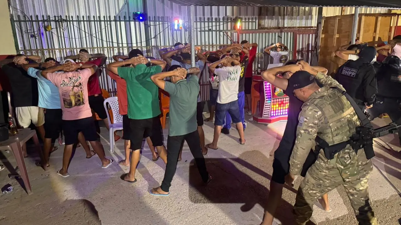 Polícia fecha baile reggae no bairro Dagmar Mazza