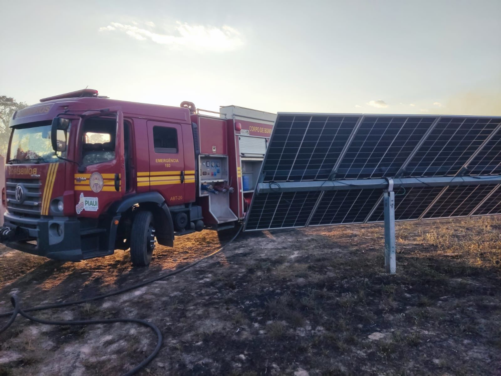 Corpo de Bombeiros atuou no combate aos incêndios