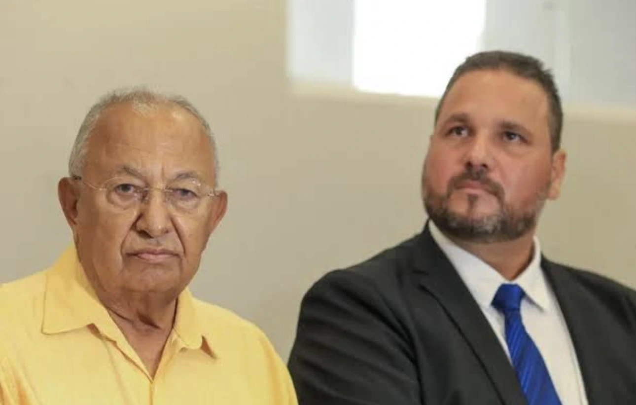 O sobrinho do ex prefeito foi afastado do seu cargo como servidor efetivo na Strans