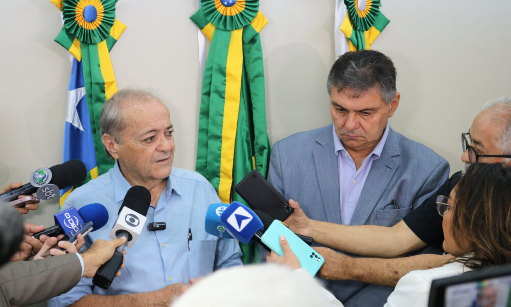 O prefeito Silvio Mendes e o presidente do TCE-PI, conselheiro Kennedy Barros