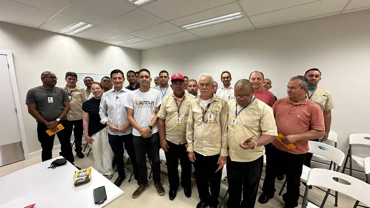 Projeto da SEMDEC qualifica taxistas do Aeroporto de Teresina