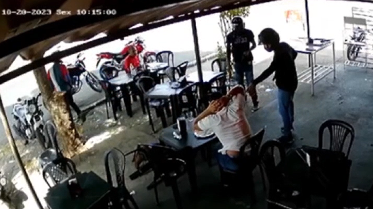 O assalto aconteceu em um restaurante da zona Sul