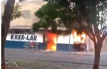Incêndio em supermercado no Planalto Uruguai