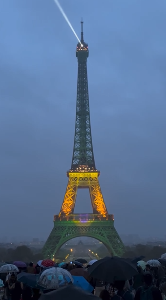 Torre Eifel fica verde e amarelo