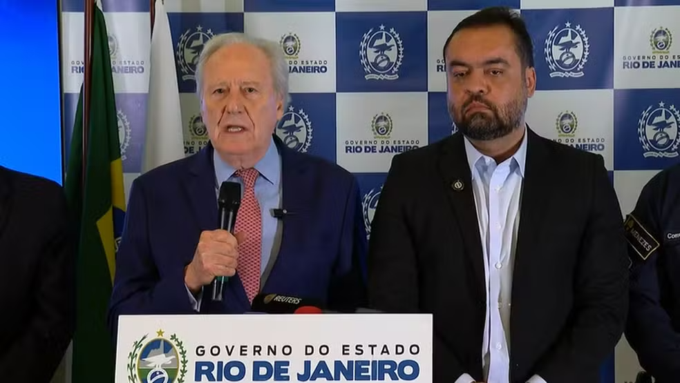 Lewandowski e  Cláudio Castro durante coletiva de imprensa no Rio de Janeiro