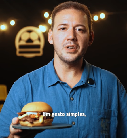 Hamburgueria de Teresina vai distribuir sanduíche gratuito para quem doar sangue nos dias 24c e 25 de novembro