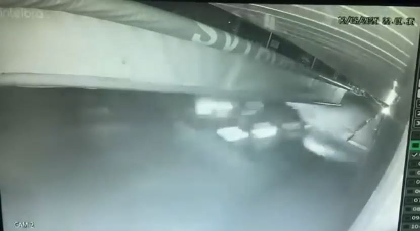 Momento do acidente na Avenida das Hortas, zona Sudeste de Teresina