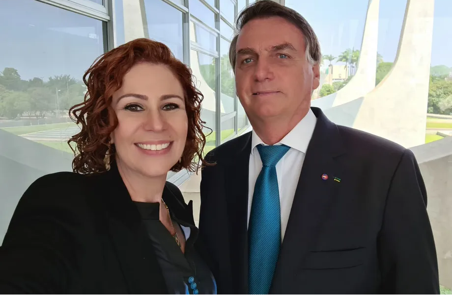 Deputada Carla Zambelli e ex-presidente Jair Bolsonaro