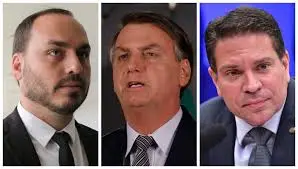 Carlos Bolsonaro, Jair Bolsonaro e Alexandre Ramagem