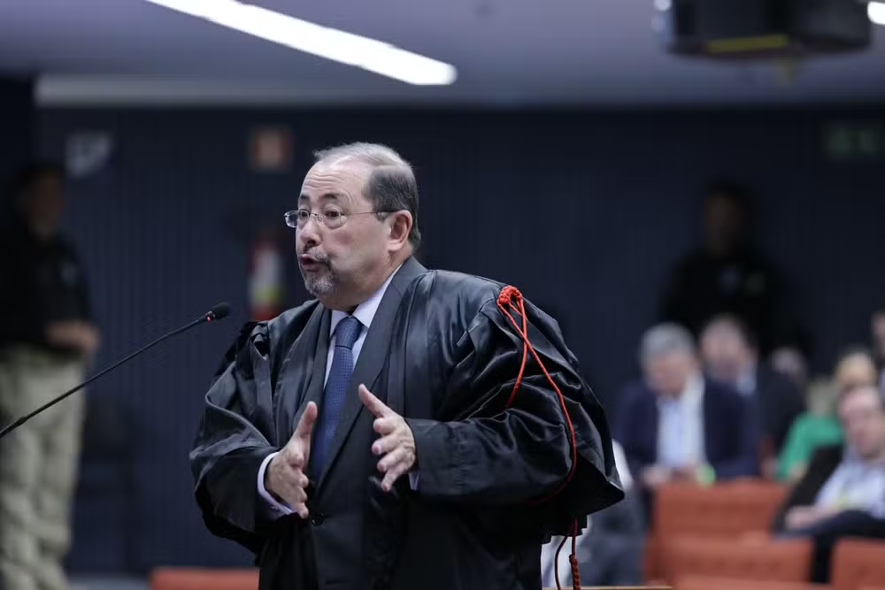 Celso Vilardi, advogado de Bolsonaro, no segundo dia de julgamento no STF