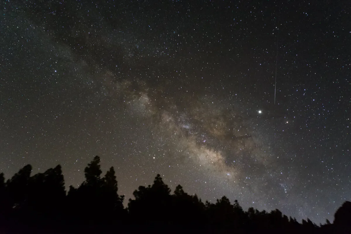 Chuva de meteoros Delta Aquáridas capturada nas Ilhas Canárias