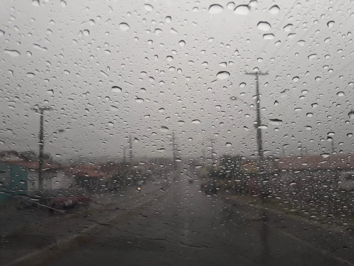 Previsão de chuvas isoladas em Teresina
