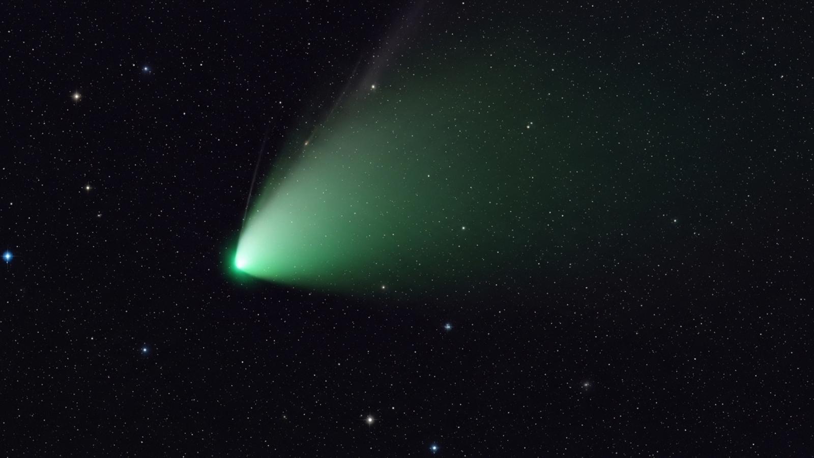 Cometa verde pode ser visto a olho nu