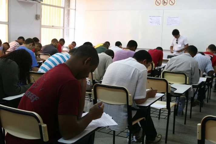 Prova de concurso público (ilustrativo)