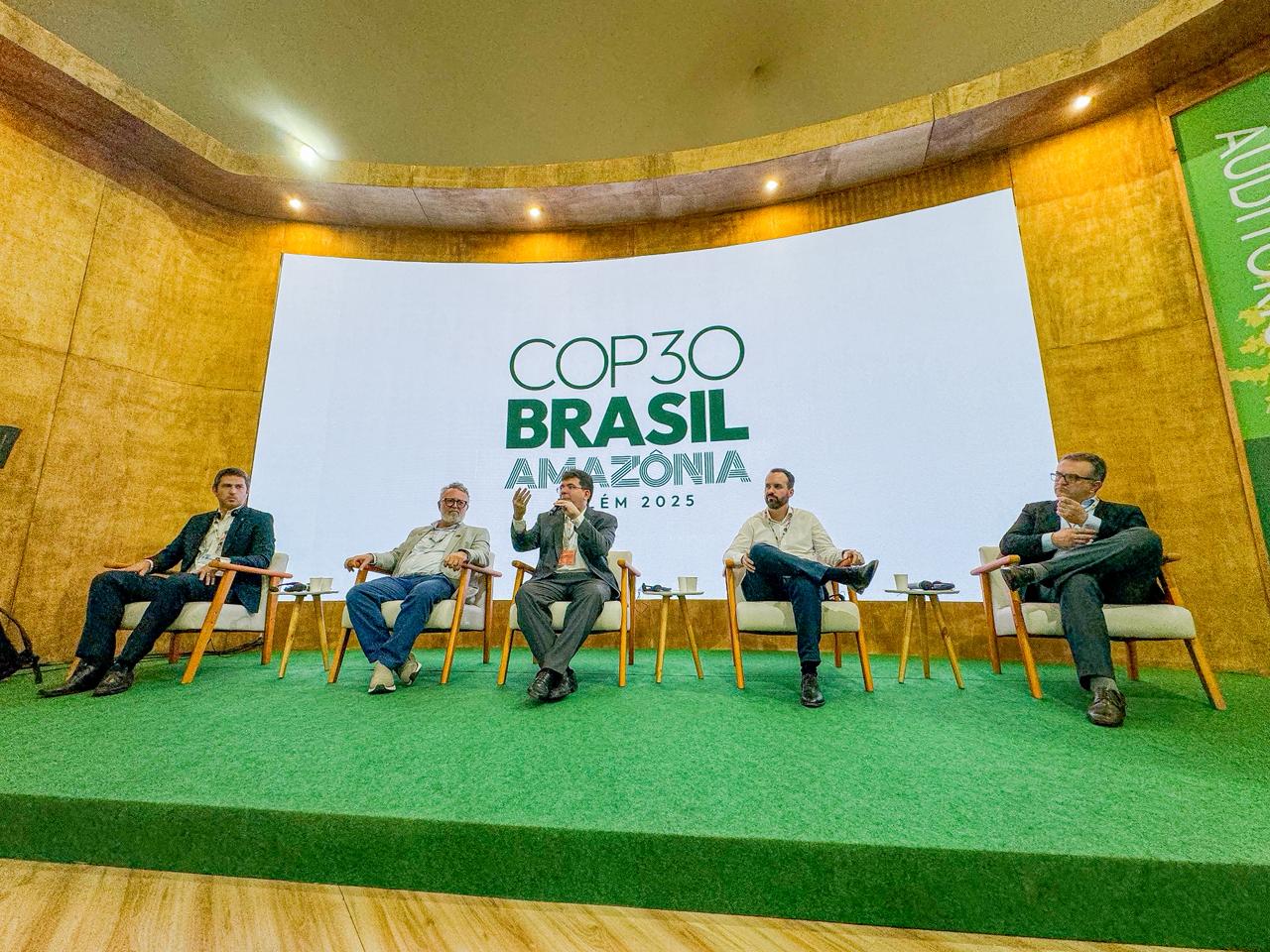 Governador Rafael Fonteles participa de painéis e debates no COP30 em Belém (PA)