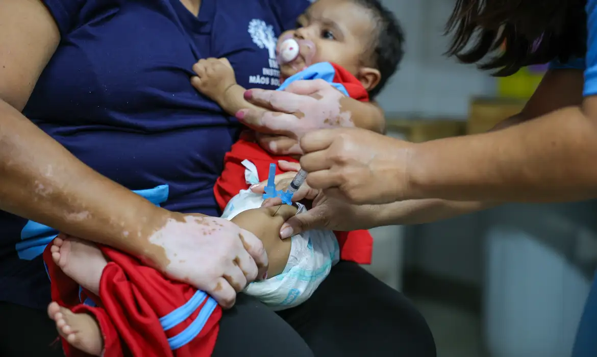 A coqueluche pode ser evitada com vacina