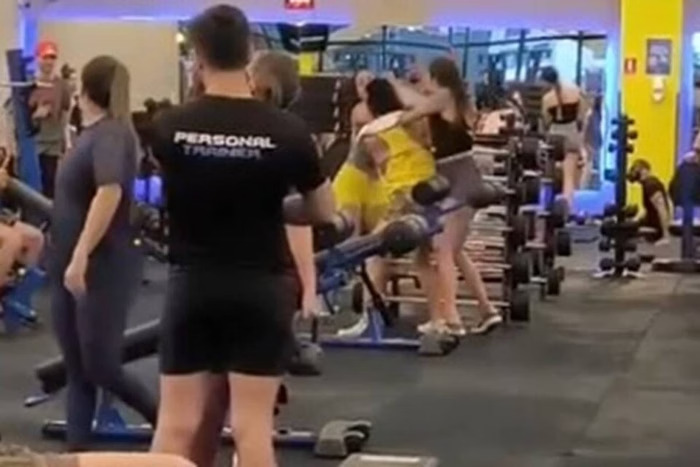 Briga é registrada em academia de Goiânia