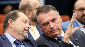 Advogados de Bolsonaro vão recorrer da prisão