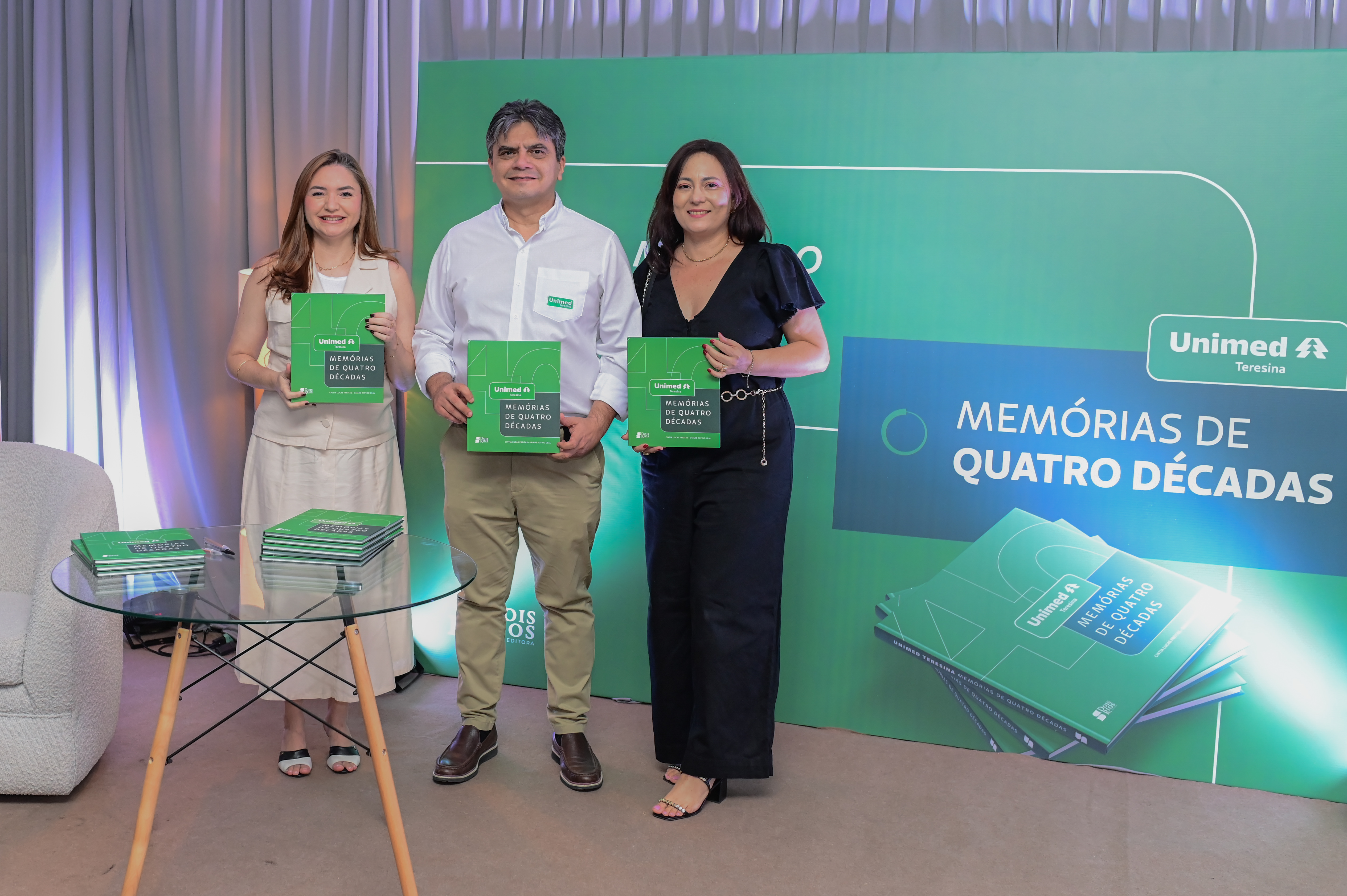 A colunista, Dr. Newton Nunes Filho e a jornalista Daiane Rufino