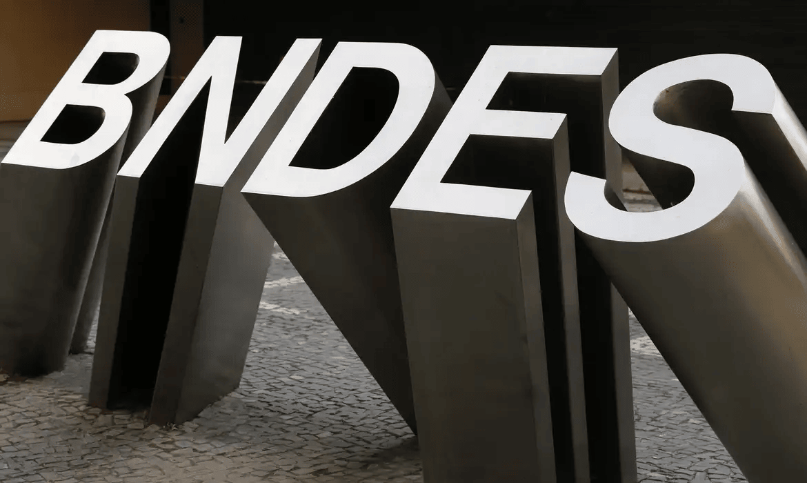 BNDES aumenta 83% as aprovações de crédito no 1º semestre