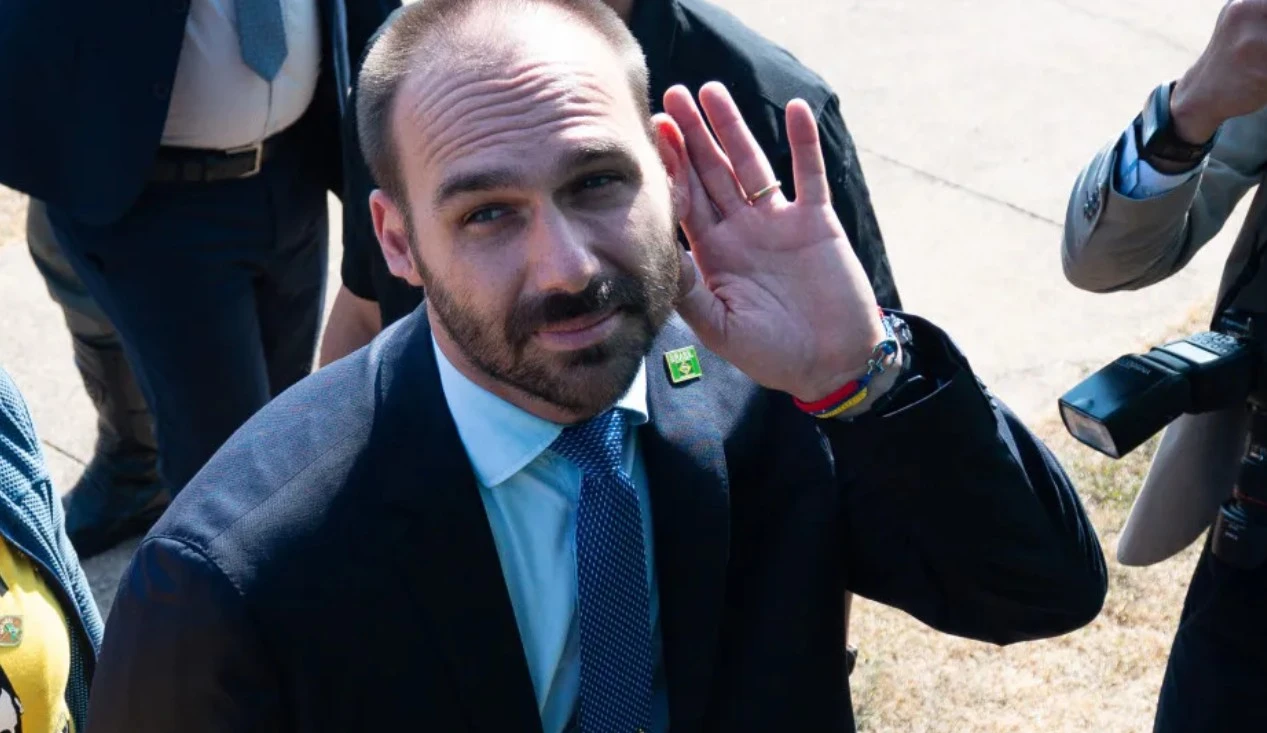 Deputado pediu para presidentes da Camâra e do Senado ''prestarem mais atenção ao que acontece nos Estados Unidos''.