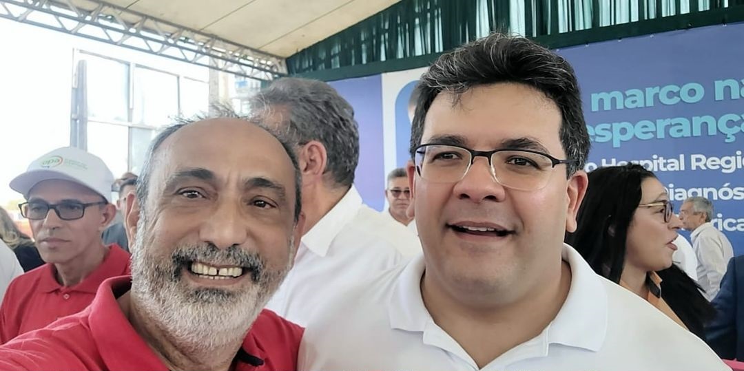 O Candidato a prefeito, Erivaldo Lopes (PT), ao lado do governador Rafael Fonteles