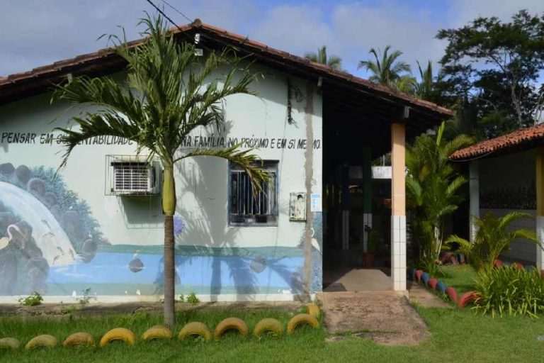 Escola Municipal Nossa Senhora do Amparo