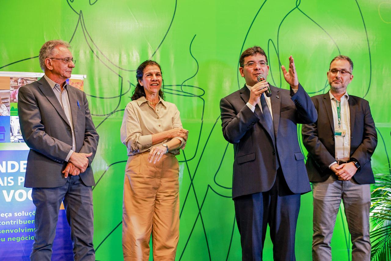 Rafael Fonteles na abertur ado evento BNDES Mais Perto de Você