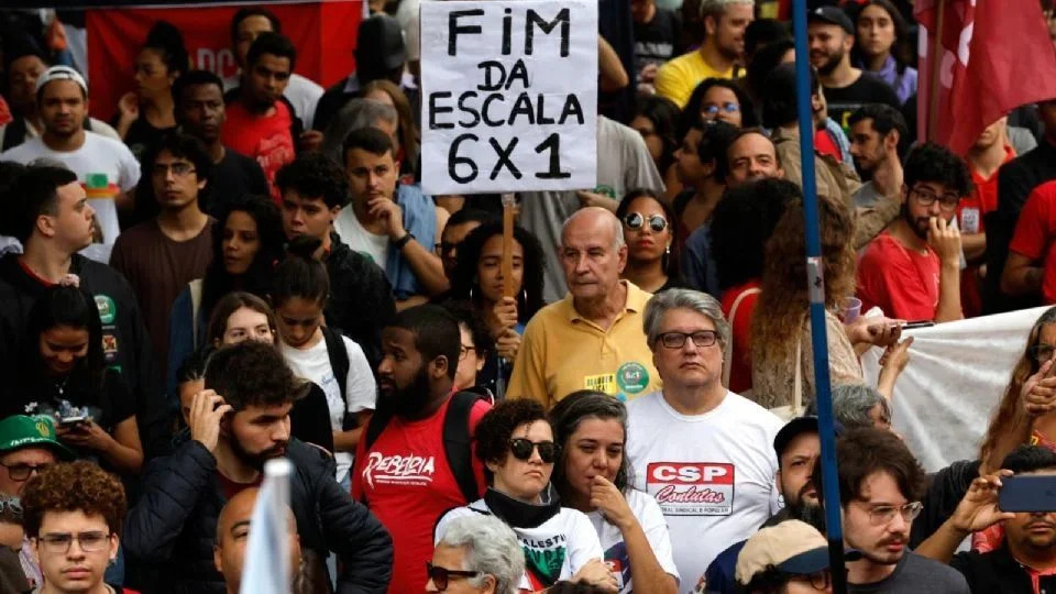 Manifestação pelo fim da escala 6x1