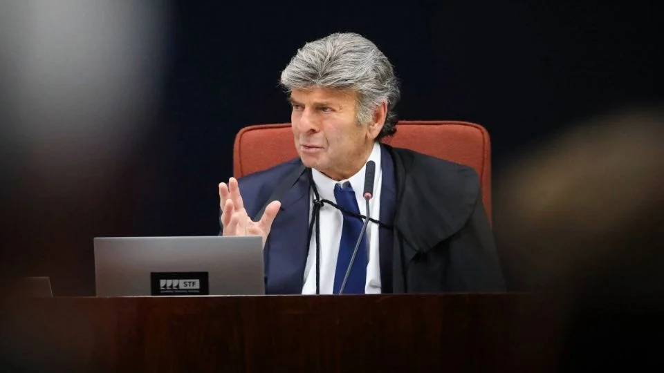 Luiz Fux em julgamento da quadrilha golpista de Bolsonaro no STF