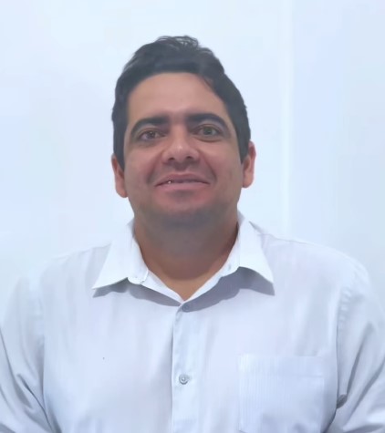 O prefeito de Cajueiro da Praia, Felipe de Carvalho Ribeiro