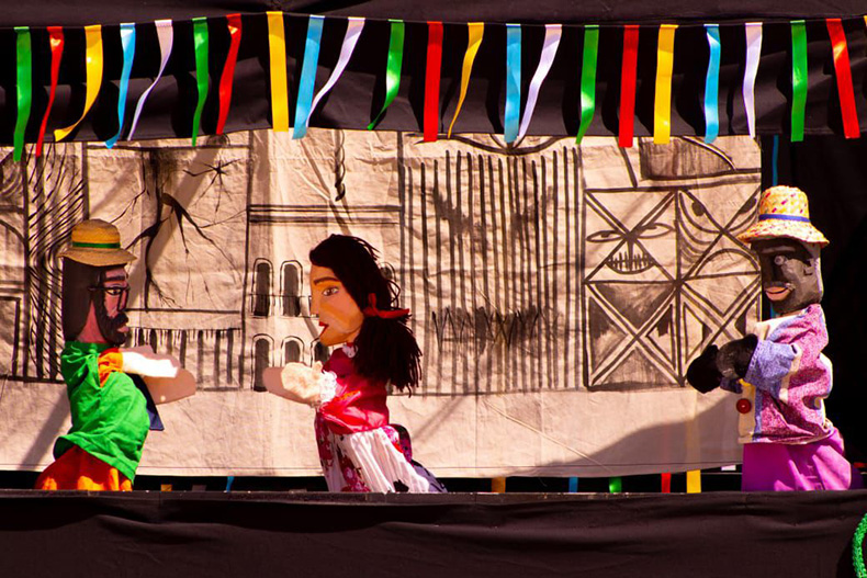 As apresentações do Festival Internacional de Bonecos do Piauí vão até sábado (6)