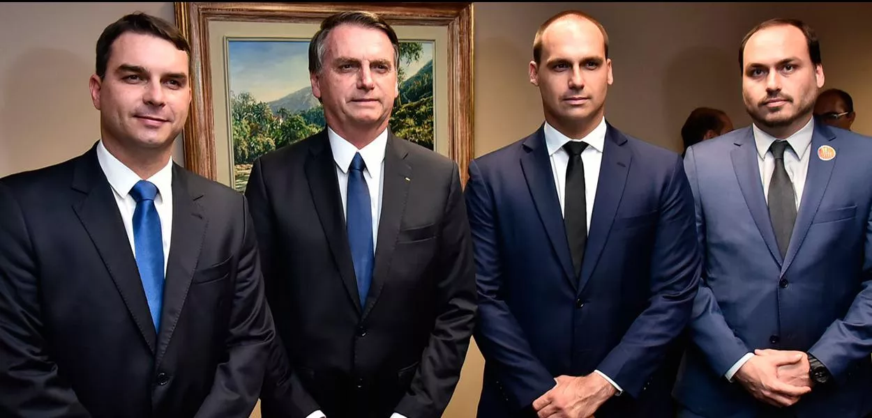 Filhos de Bolsonaro ampliam presença e interferência política nos bastidores do país