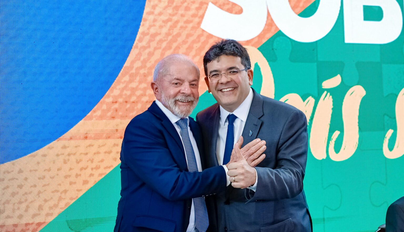Rafael Fonteles ao lado de Lula