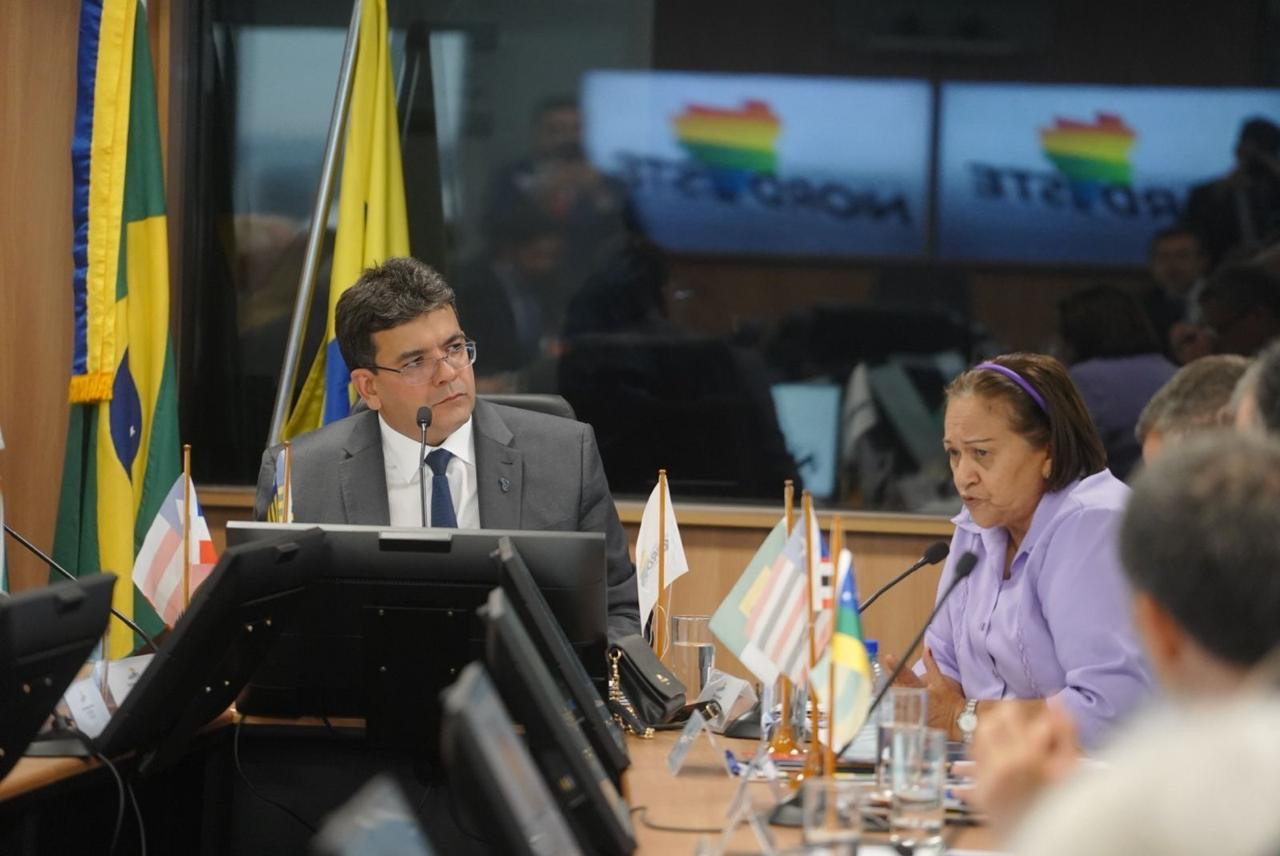 Rafael Fonteles em reunião do Consórcio Nordeste
