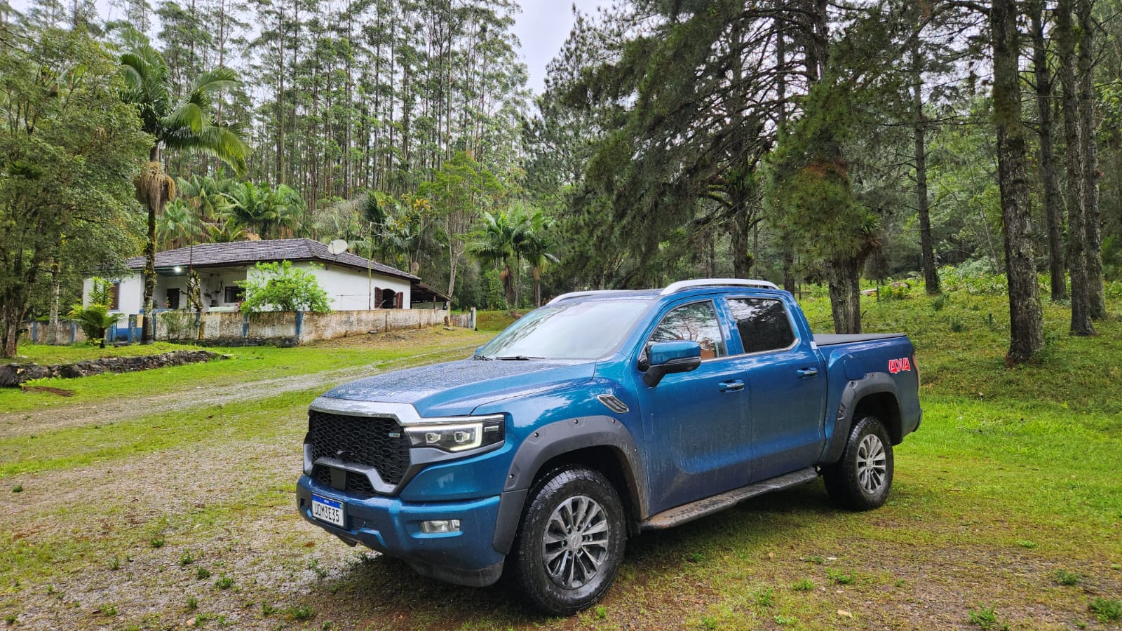 Foton Tunland V9 coloca novas cartas no jogo das picapes médias