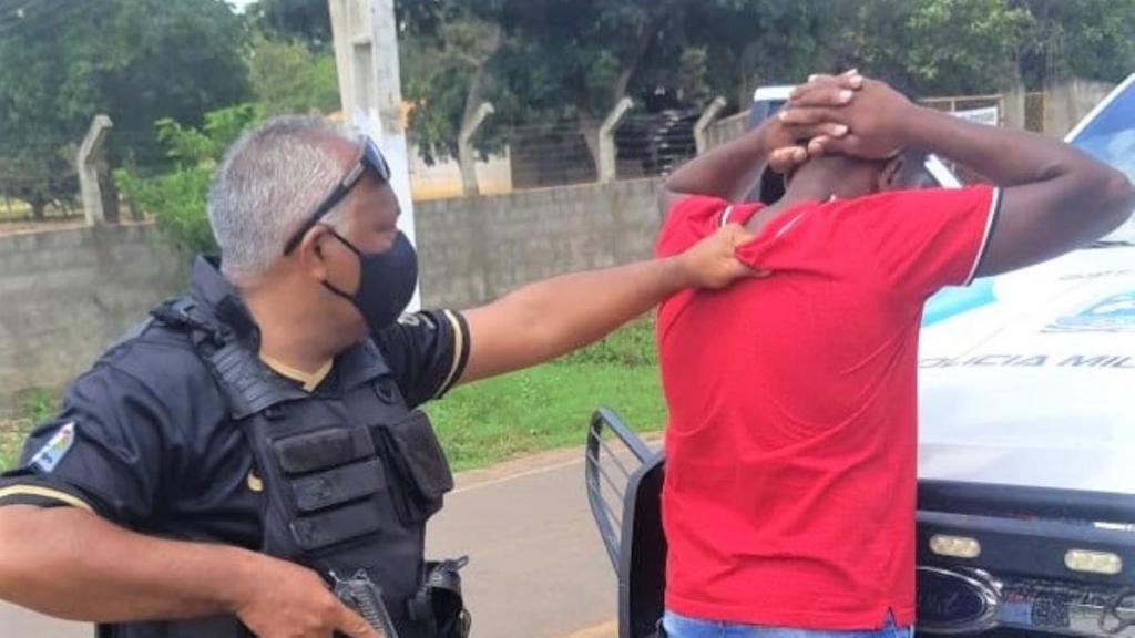 Suspeito tentou fugir da polícia