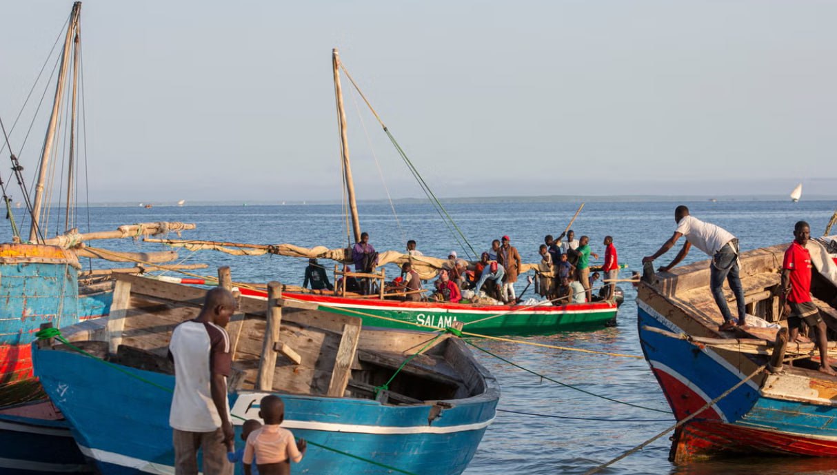 Barco naufraga deixando 96 mortos e 26 pessoas desaparecidas em Moçambique