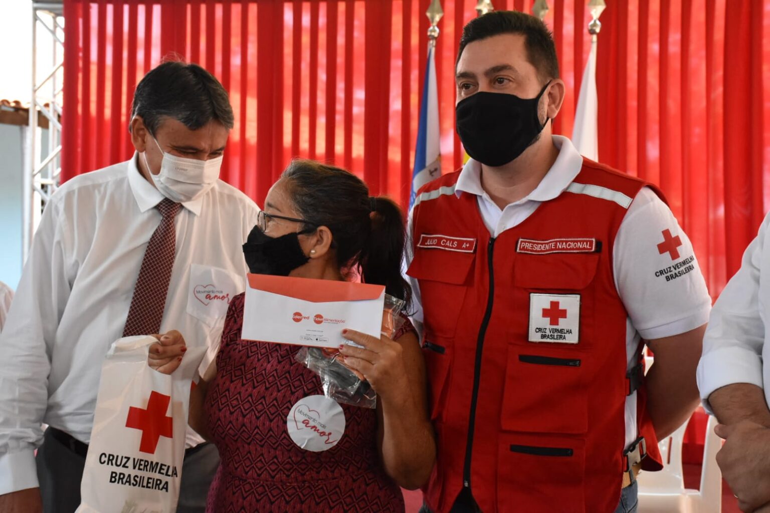 Governador participa de projeto social da Cruz Vermelha