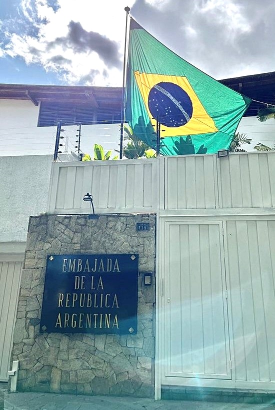 Brasil assume temporariamente a representação diplomática argentina em Caracas, na Venezuela