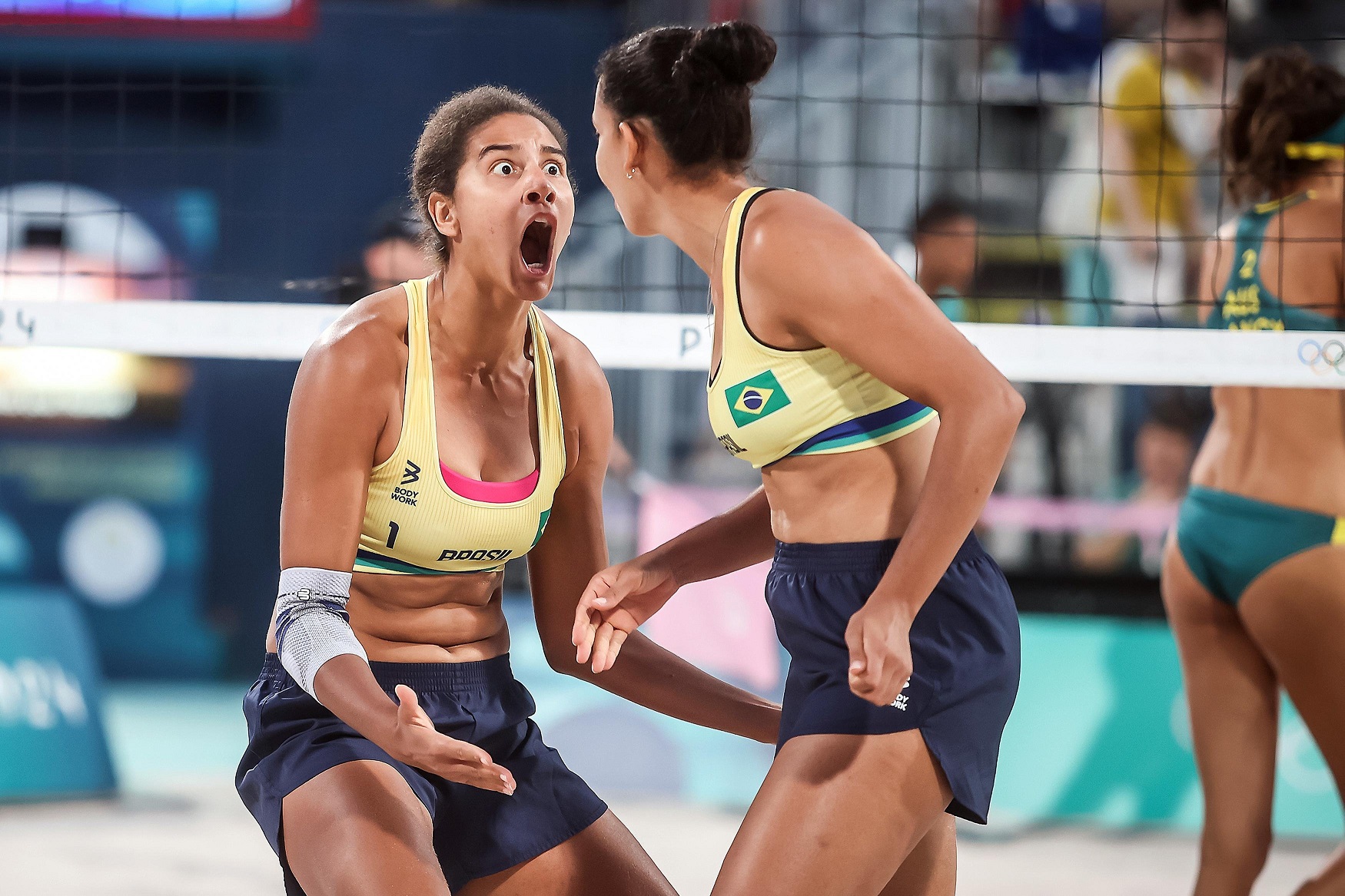 Ana Patrícia e Duda vencem jogo contra as canadenses e conquistam ouro