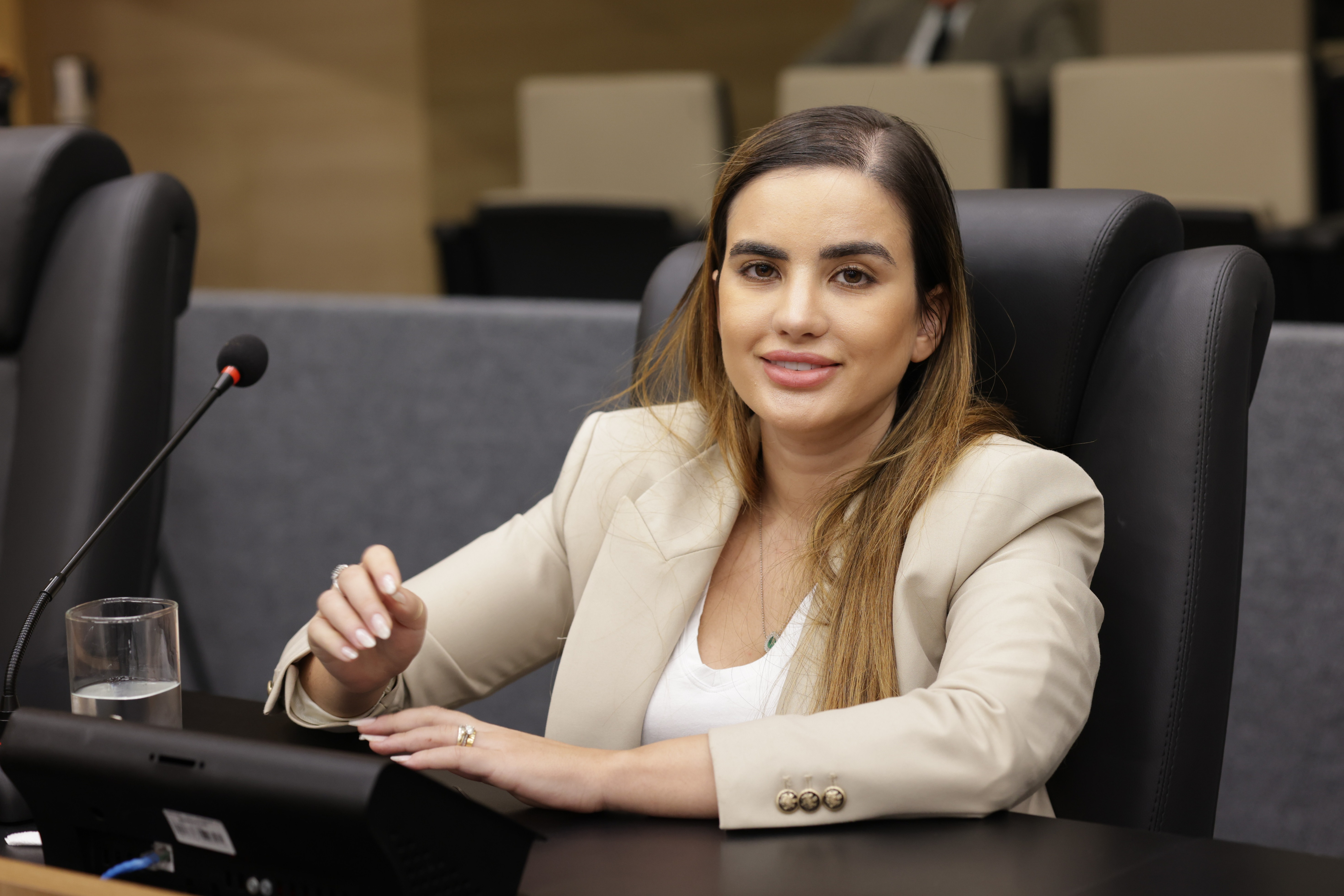 Deputada Bárbara do Firmino