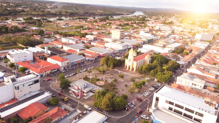 Vista aérea do centro de Floriano