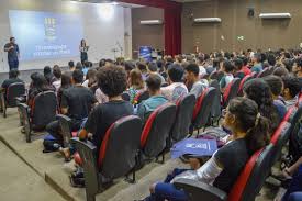 Inscrições para benefício a estudantes de baixa renda